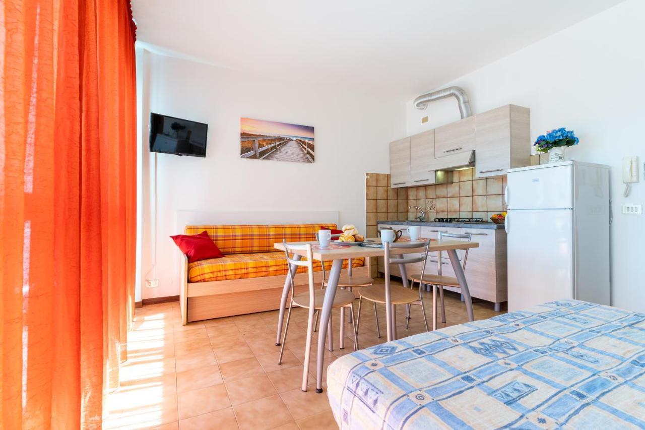 Apartamento Panfilo Caorle Exterior foto